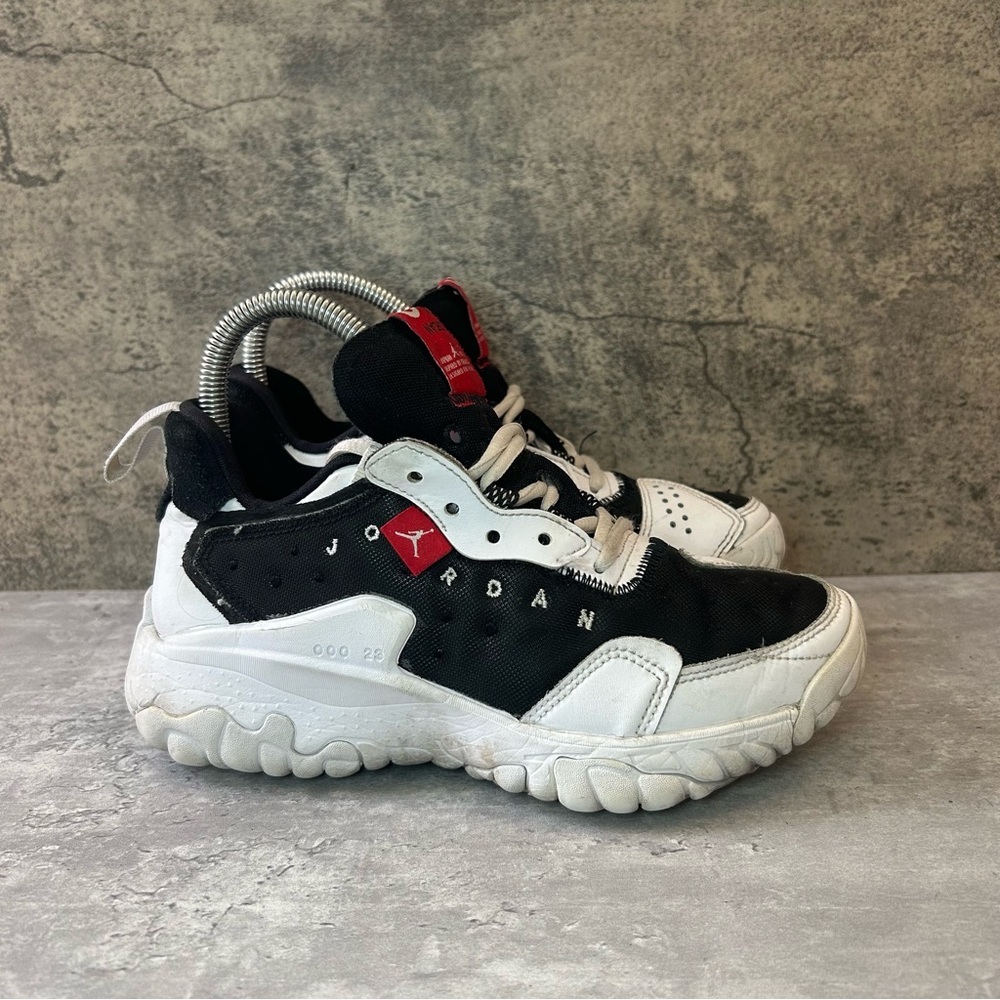 Nike Air Jordan Delta 2 Basketball Shoes Womens sz 5.5 - white/black/red